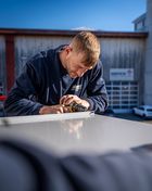 Wenn's um Präzision geht, zählt jeder Millimeter! 📐 Hier entstehen die Verbindungen, die später alles zusammenhalten....