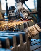 Hier wird nicht einfach nur Metall bearbeitet – hier entsteht Präzision, Stabilität und echte Handwerkskunst. 💪✨ Jede...